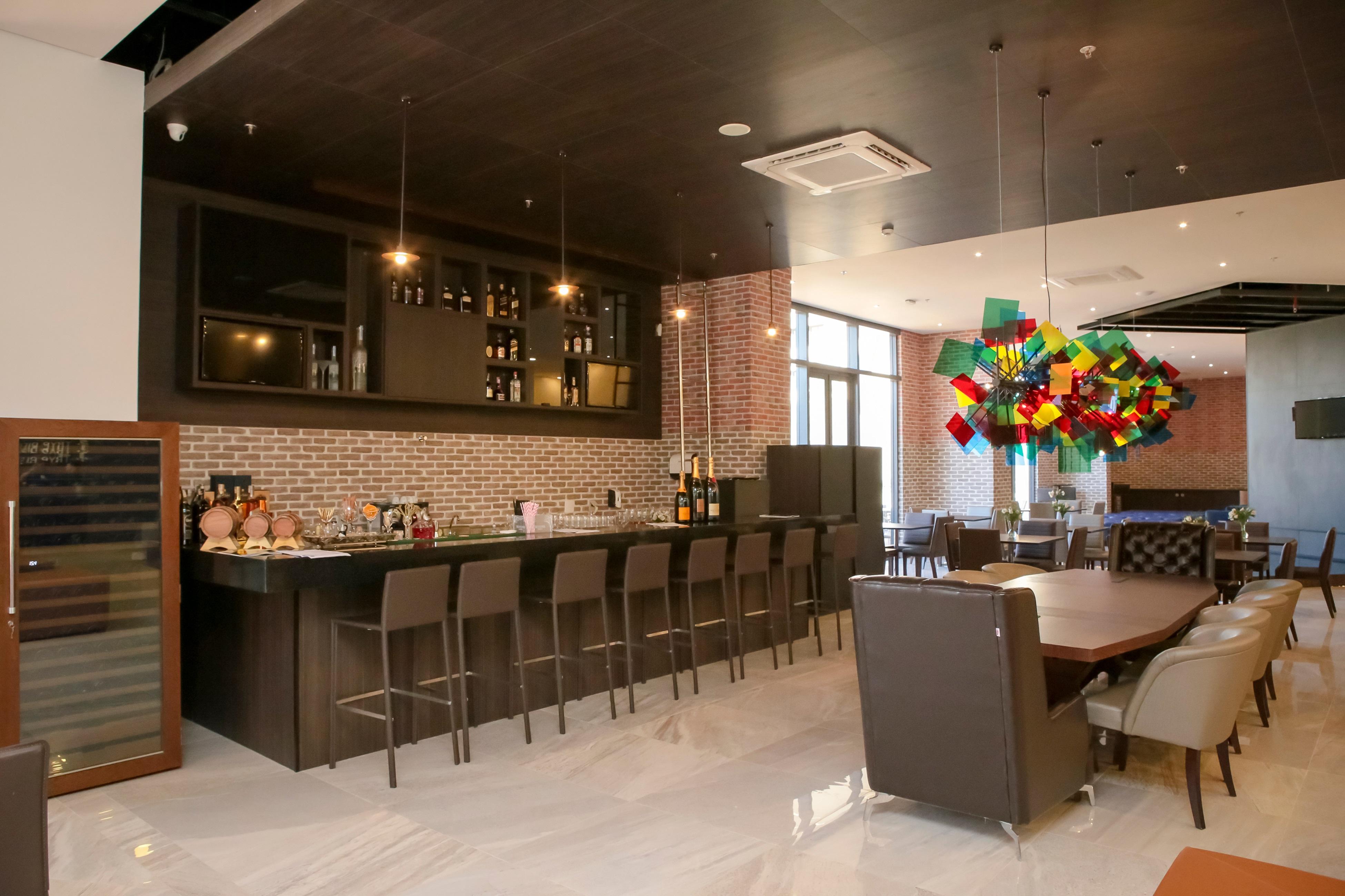 Hotel Tryp By Wyndham Ribeirão Preto Zewnętrze zdjęcie The interior of the restaurant