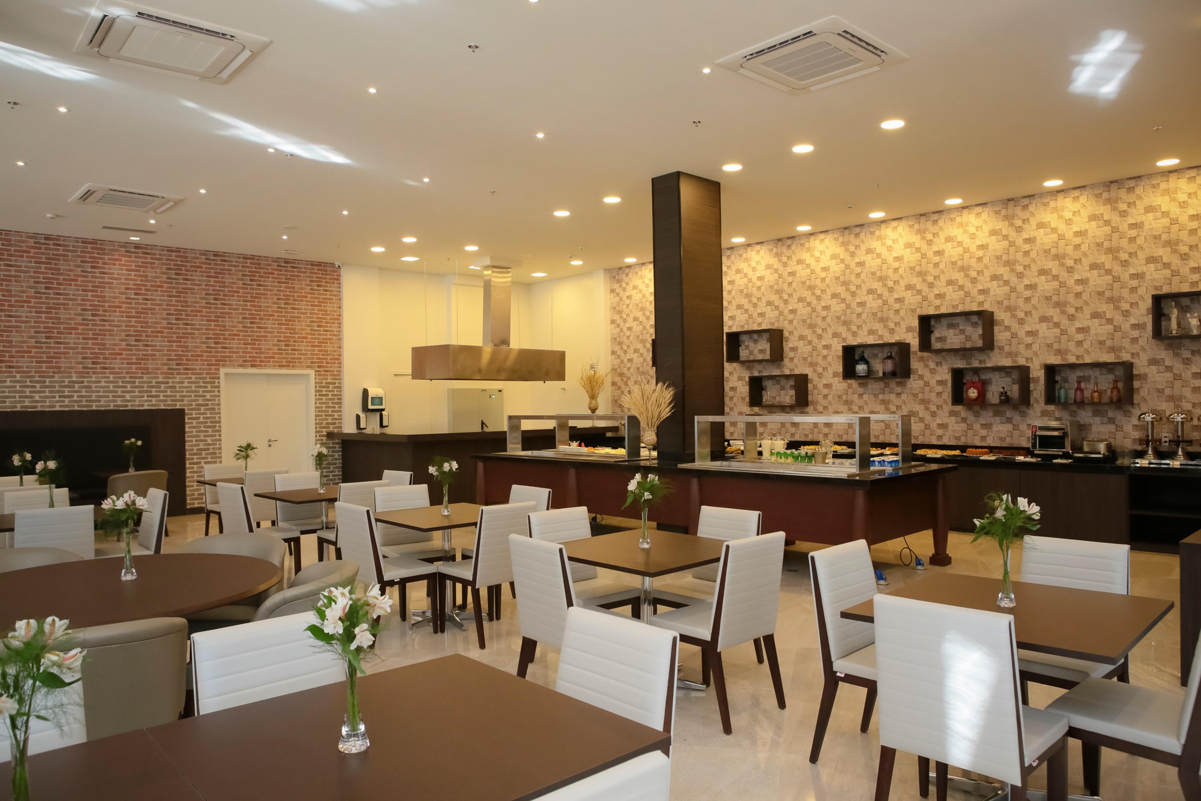 Hotel Tryp By Wyndham Ribeirão Preto Zewnętrze zdjęcie The dining room