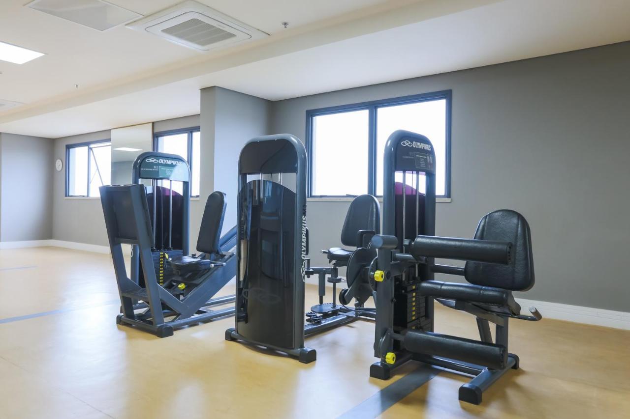 Hotel Tryp By Wyndham Ribeirão Preto Zewnętrze zdjęcie Leg press and leg curl machines