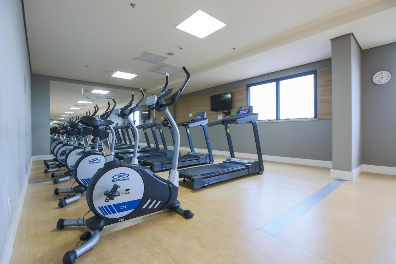 Hotel Tryp By Wyndham Ribeirão Preto Zewnętrze zdjęcie The gym at the hotel